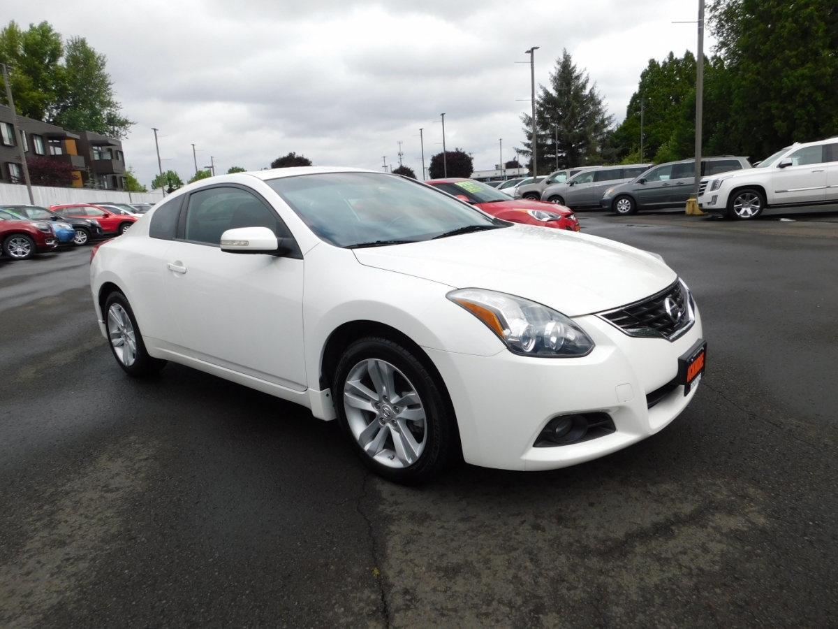 2012 Nissan Altima Coupe 2.5 S