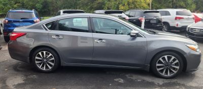 2017 Nissan Altima SV