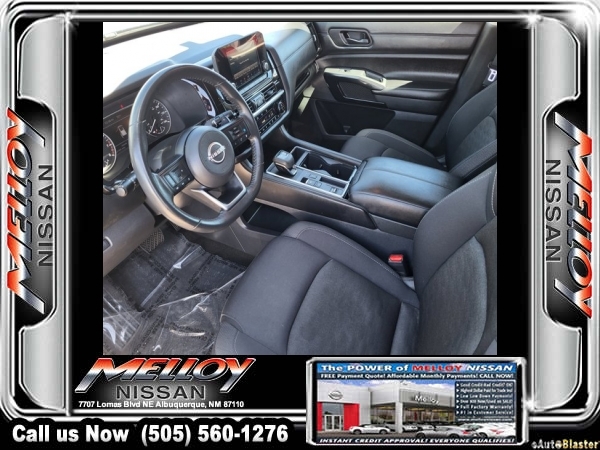 View vehicle photo 7