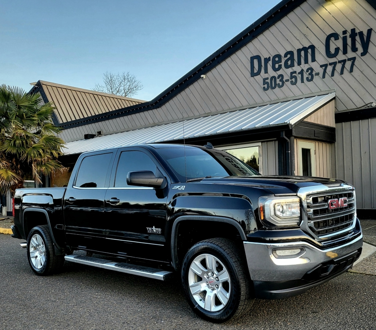 View vehicle photo 2