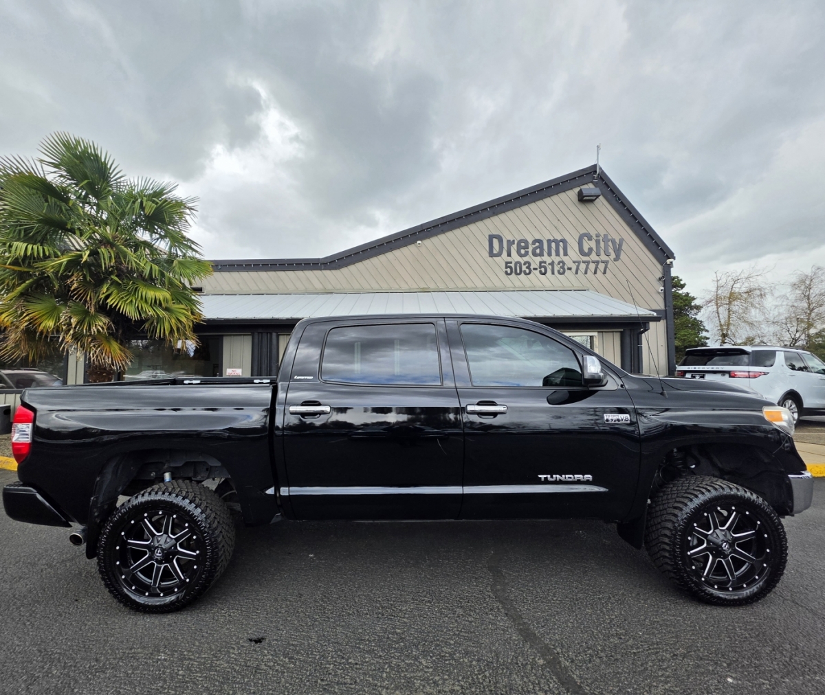 View vehicle photo 4