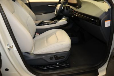 2023 Kia EV6 Wind - Photo 39