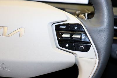 2023 Kia EV6 Wind - Photo 58