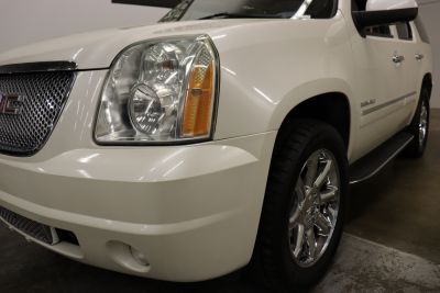 2011 GMC Yukon Denali - Photo 8