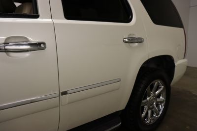2011 GMC Yukon Denali - Photo 11
