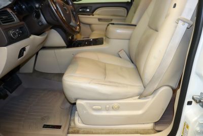 2011 GMC Yukon Denali - Photo 30