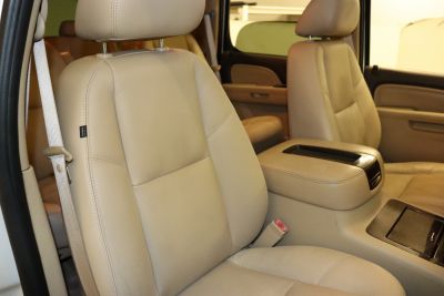 2011 GMC Yukon Denali - Photo 41
