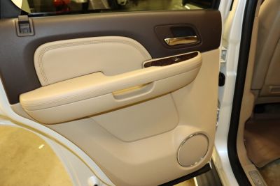 2011 GMC Yukon Denali - Photo 44